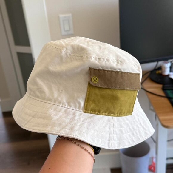 Lululemon Pocket Bucket Hat Size M/L - Picture 1 of 3